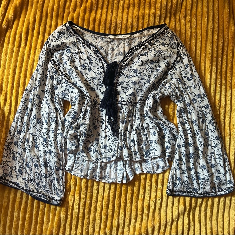 OLD Zara White & Navy Floral Tie-Front Peasant Blouse